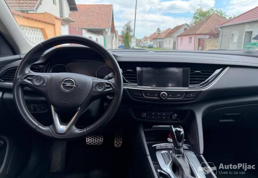 opel_insignia_2018_godina_opc_line_9_polovni_automobili_autopijac.rs