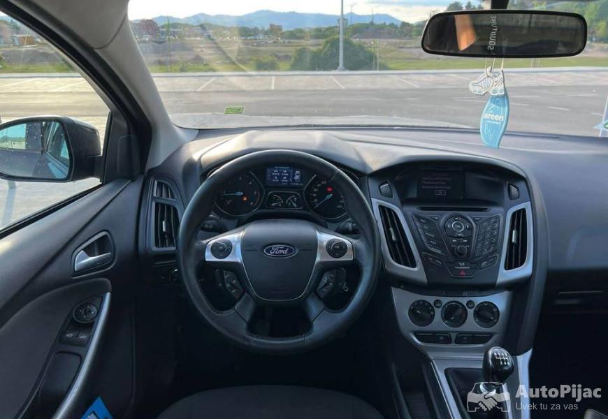 ford_focus_16_76kw_2012_2_polovni_automobili_autopijac.rs
