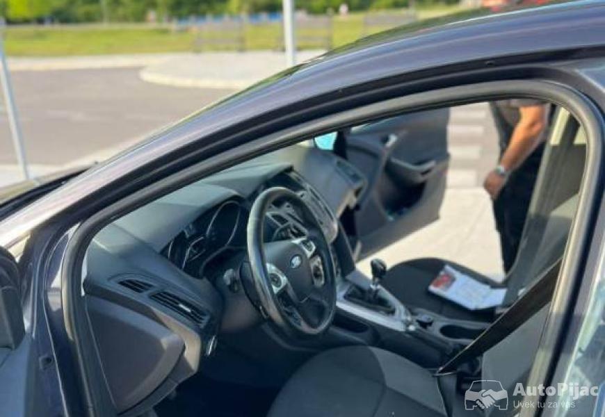 ford_focus_16_76kw_2012_7_polovni_automobili_autopijac.rs