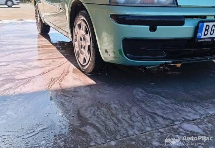 fiat_punto_12_benzin_3_polovni_automobili_autopijac.rs