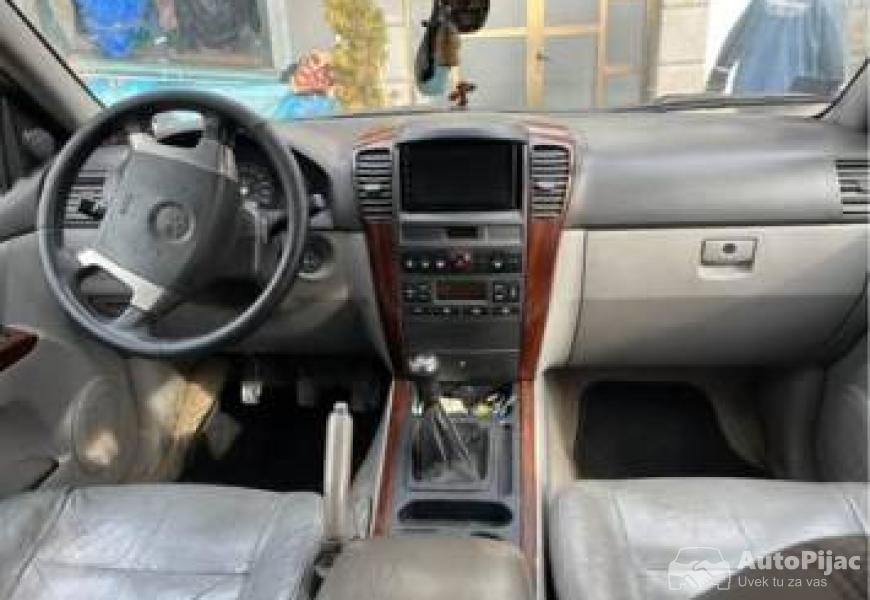 kia_sorento_25_dizel_3_polovni_automobili_autopijac.rs