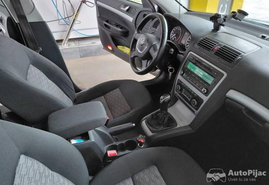 2012_skoda_octavia_6_polovni_automobili_autopijac.rs