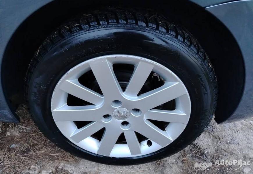citroen_c4_piccaso_2008_god_20_hdi_7_sedista_10_polovni_automobili_autopijac.rs