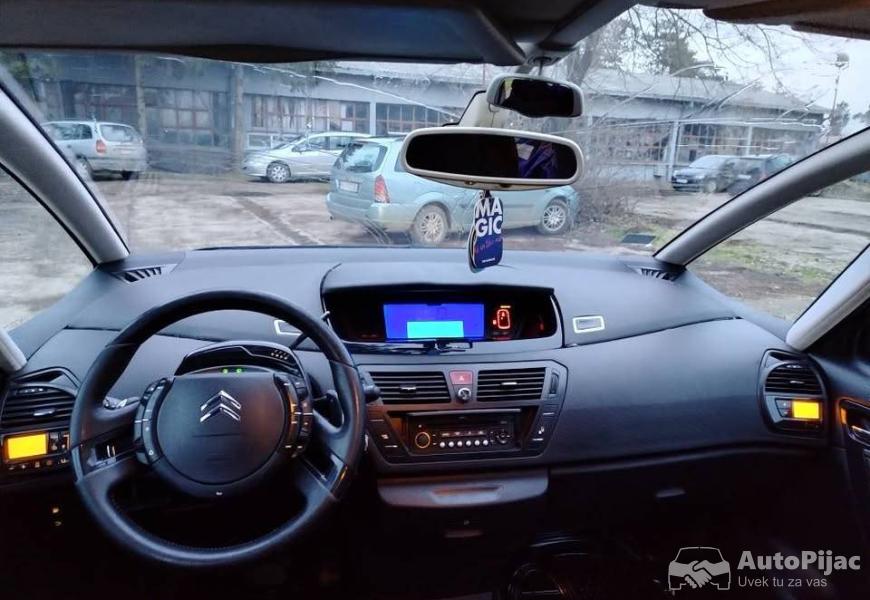 citroen_c4_piccaso_2008_god_20_hdi_7_sedista_8_polovni_automobili_autopijac.rs