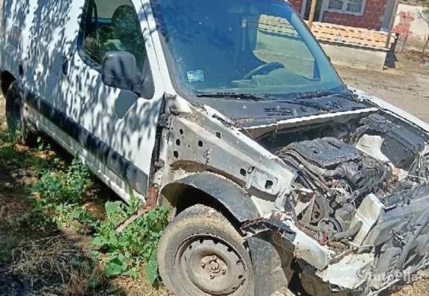 citron_berlingo_16_delovi_1_polovni_automobili_autopijac.rs