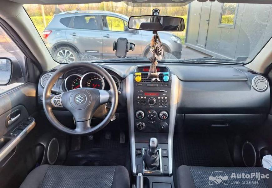 grand_vitara_10_polovni_automobili_autopijac.rs