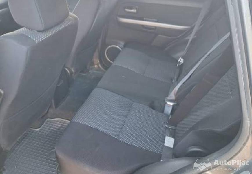 grand_vitara_11_polovni_automobili_autopijac.rs