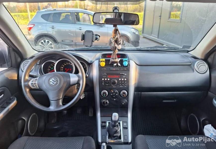 grand_vitara_7_polovni_automobili_autopijac.rs