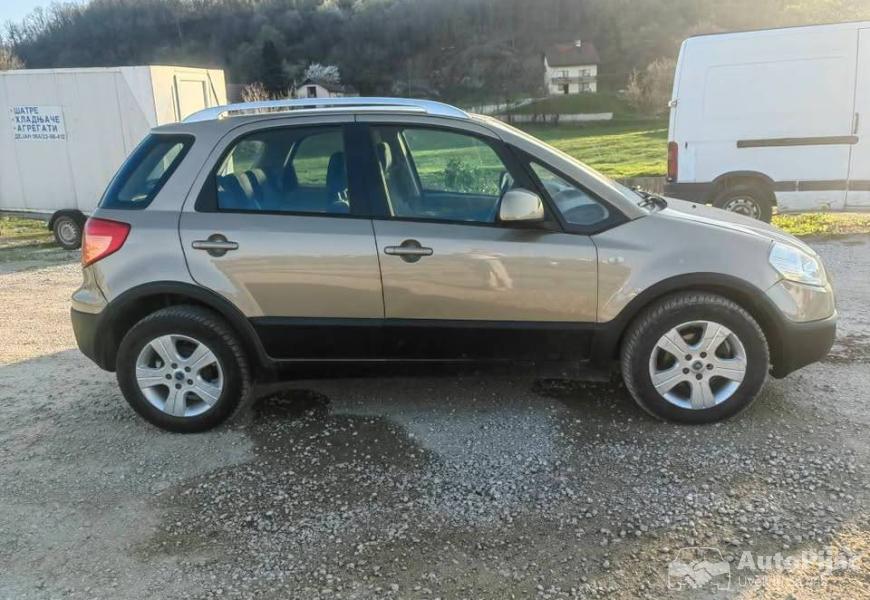 fiat_sedici_4x4_2_polovni_automobili_autopijac.rs