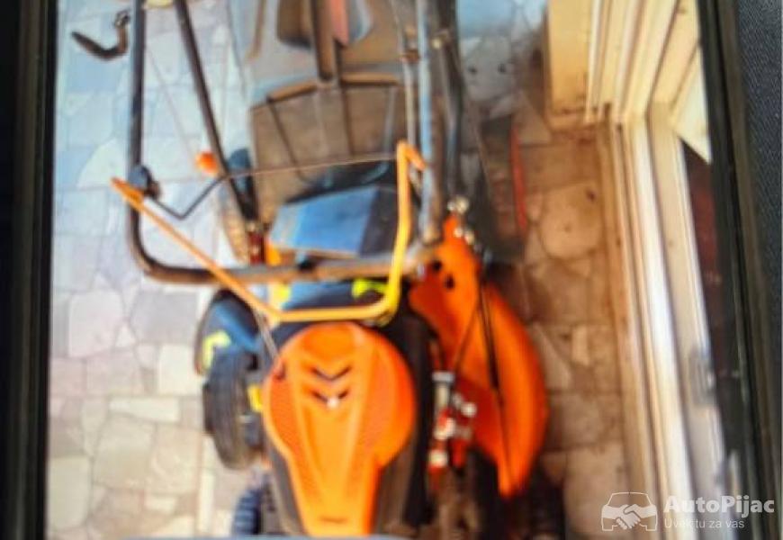 prodajem_kosacice_4_polovni_automobili_autopijac.rs