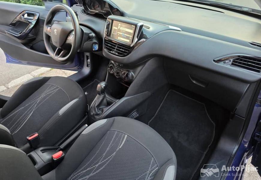 pezo_208_12vti_82ks_2013g_109000km_13_polovni_automobili_autopijac.rs