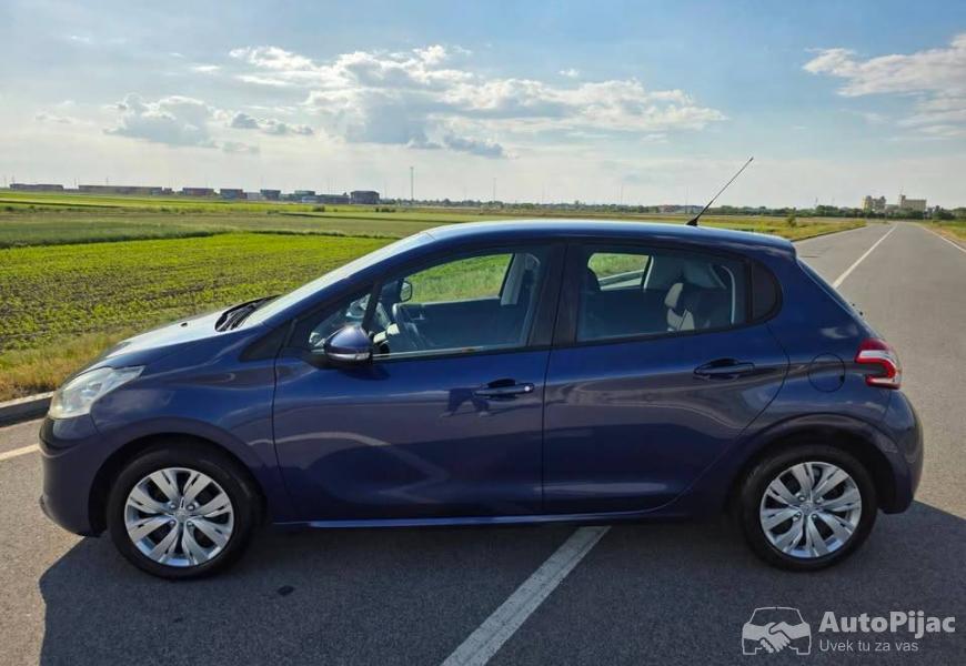pezo_208_12vti_82ks_2013g_109000km_6_polovni_automobili_autopijac.rs