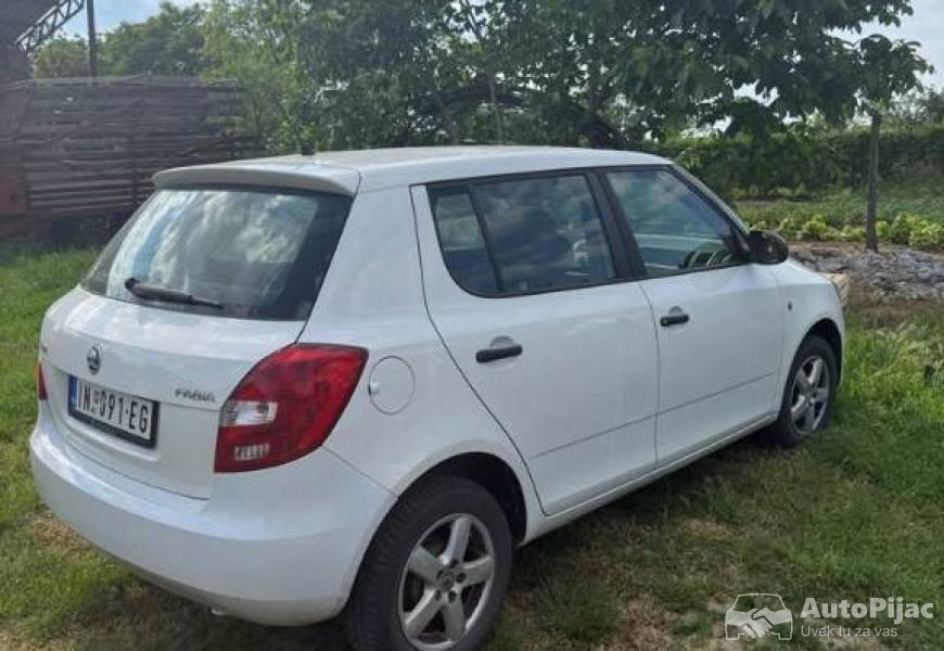 skoda_fabia_16tdi_7_polovni_automobili_autopijac.rs