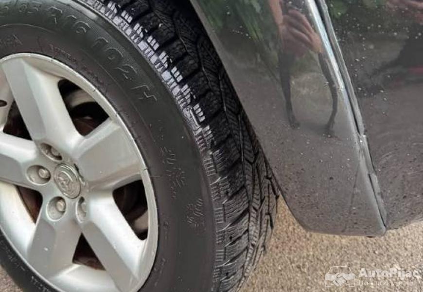 toyota_rav4_d4d_8_polovni_automobili_autopijac.rs