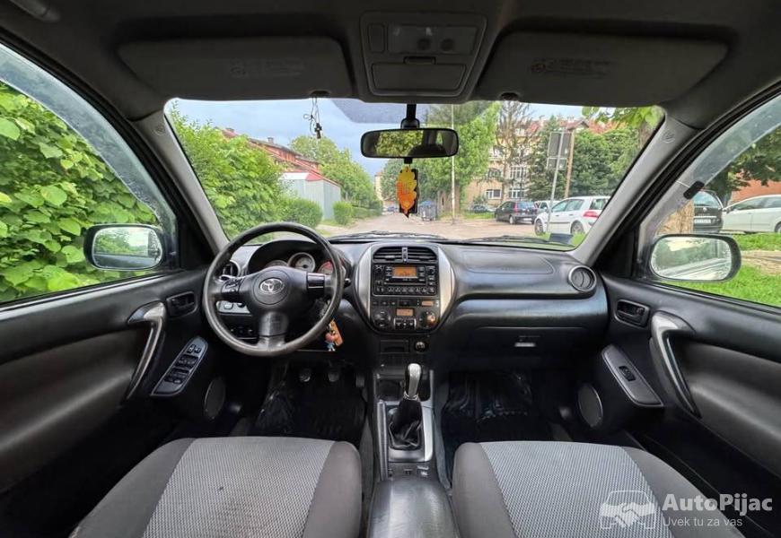 toyota_rav4_d4d_9_polovni_automobili_autopijac.rs