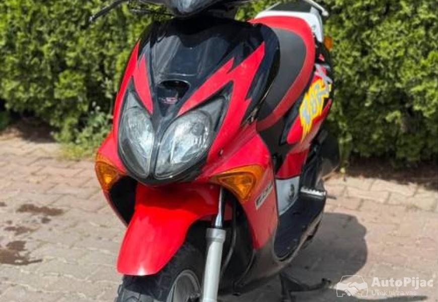 honda_x8r_1_polovni_automobili_autopijac.rs