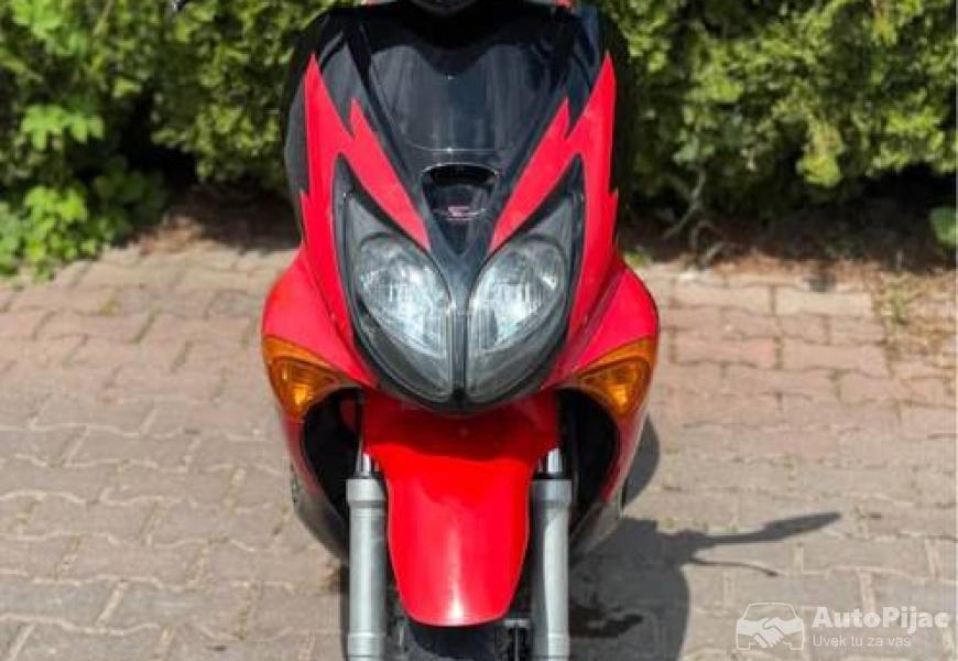 honda_x8r_4_polovni_automobili_autopijac.rs
