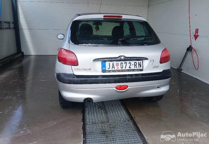 pezo_206_16_benzin_7_polovni_automobili_autopijac.rs