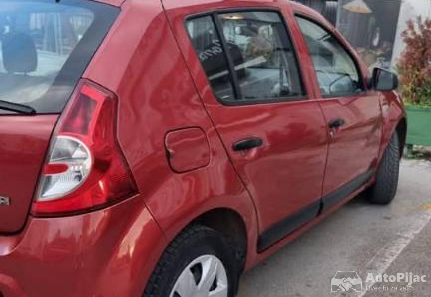 2009_dacia_sandero_5_polovni_automobili_autopijac.rs