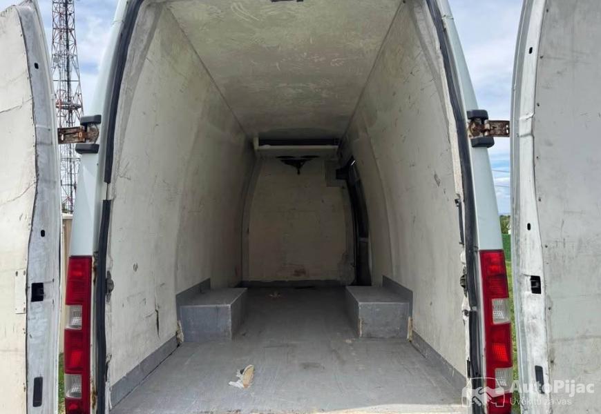 iveco_daily_dobar_5_polovni_automobili_autopijac.rs