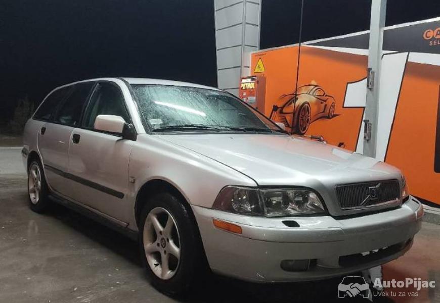 volvo_v40_19dci_85kw_7_polovni_automobili_autopijac.rs