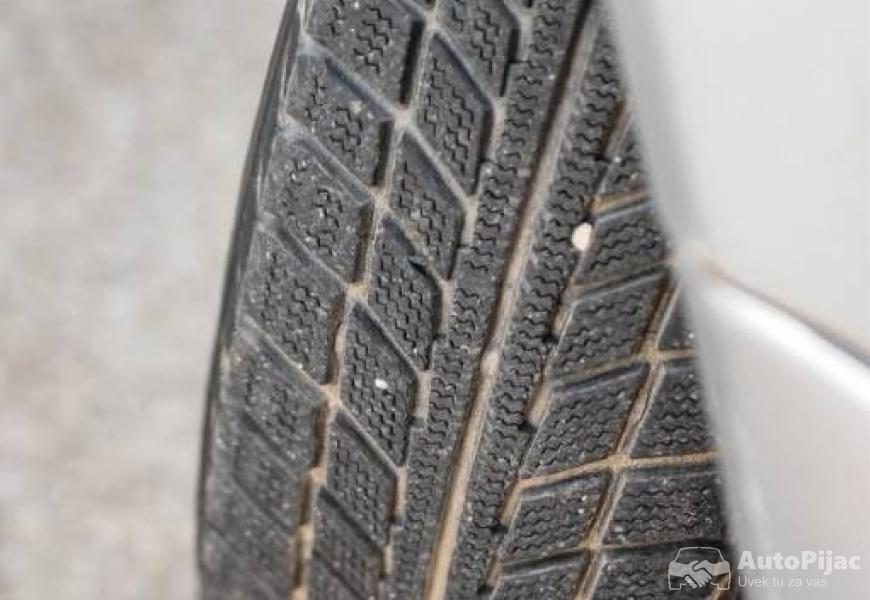 toyota_yaris_10_polovni_automobili_autopijac.rs