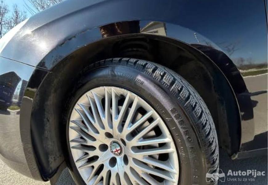 alfa_romeo_giulietta_20_jtd_170_ks_2013_koza_panor_4_polovni_automobili_autopijac.rs