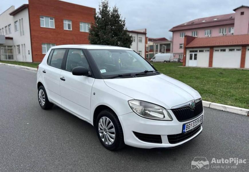 skoda_fabia_16tdi_2012god_presla_220000_registrova_2_polovni_automobili_autopijac.rs