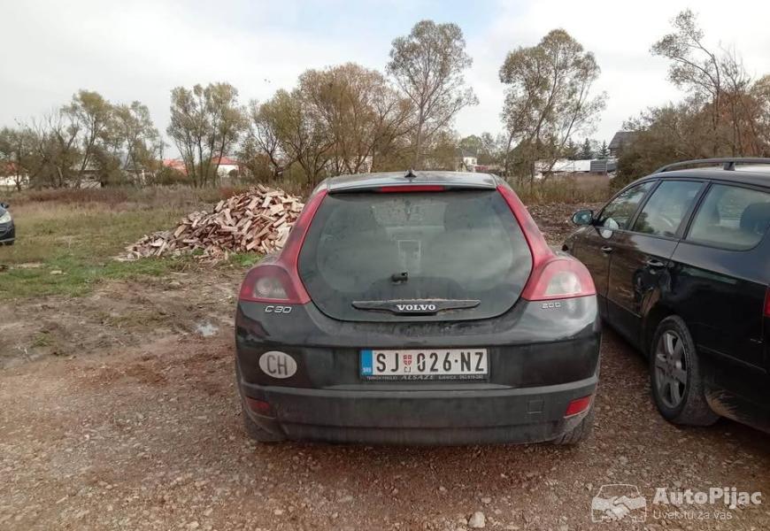 volvo_c30_20_dizel_2008_god_auto_se_vodi_na_mene_r_8_polovni_automobili_autopijac.rs