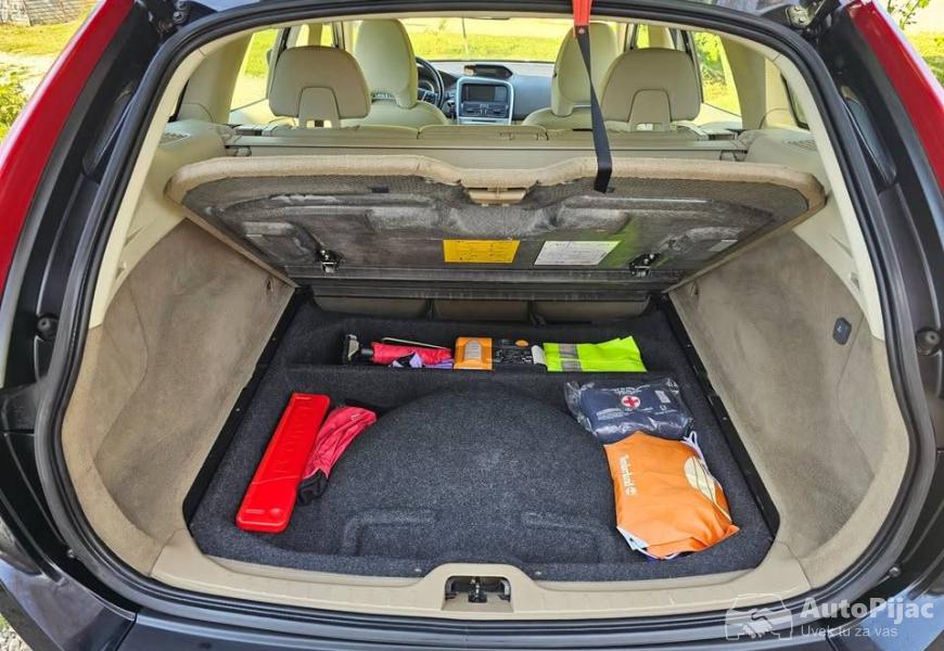 2011_volvo_xc60_11_polovni_automobili_autopijac.rs