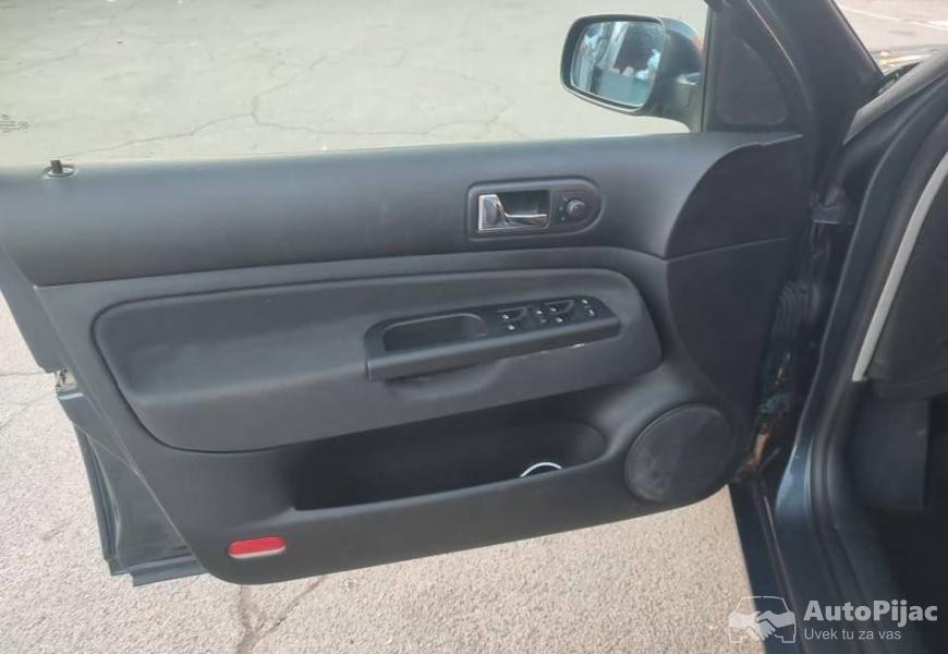 golf_4_gti_18t_20v_12_polovni_automobili_autopijac.rs