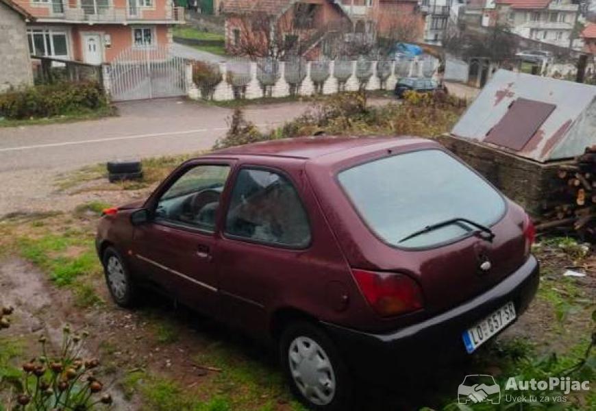 ford_fiesta_11_benzin_2_polovni_automobili_autopijac.rs