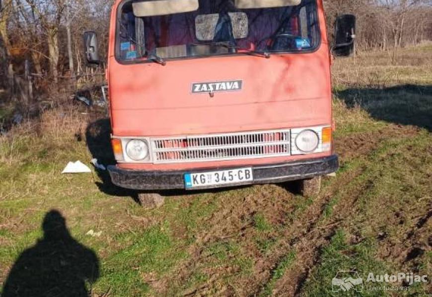 zastava_3_polovni_automobili_autopijac.rs