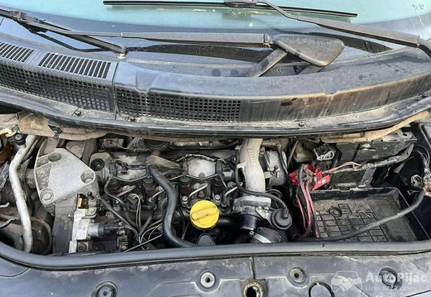 2004_renault_scenic_19_dci_4_polovni_automobili_autopijac.rs