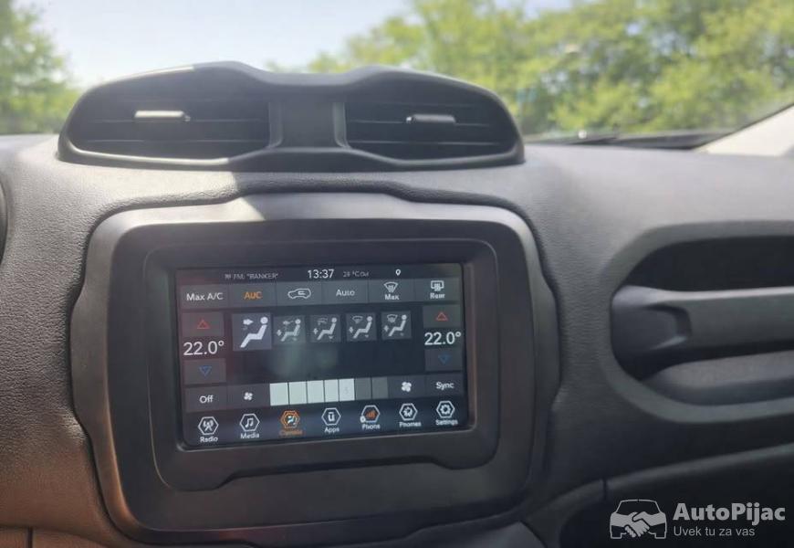 2022_jeep_renegade_night_eagle_10_pazen_mazen_i_st_6_polovni_automobili_autopijac.rs