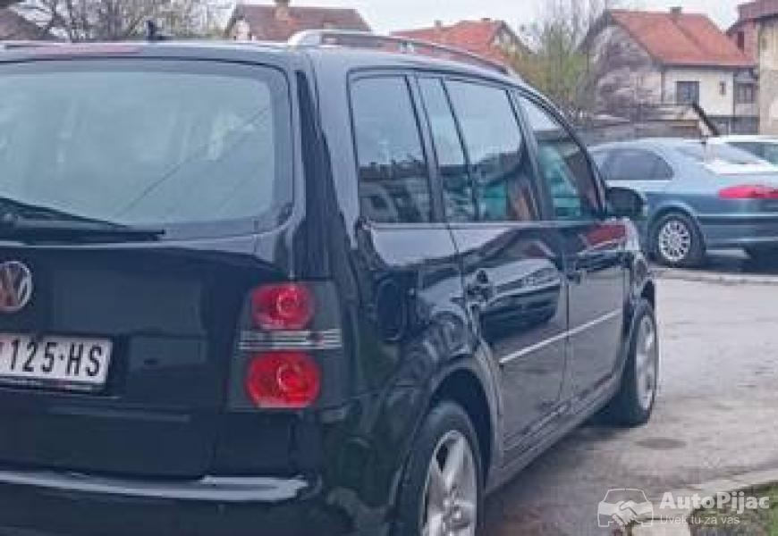 2006_volkswagen_touran_20_tdi_8_polovni_automobili_autopijac.rs