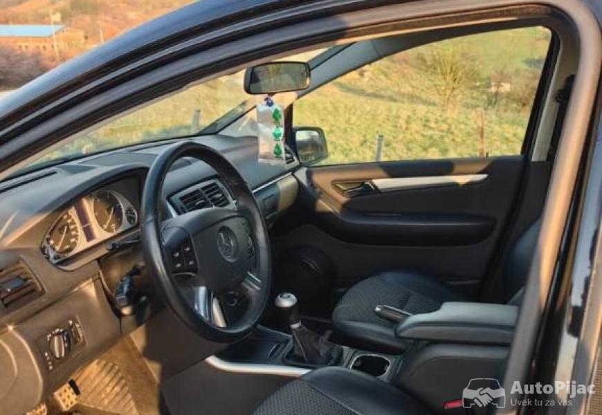 2008_mercedesbenz_bclass_7_polovni_automobili_autopijac.rs