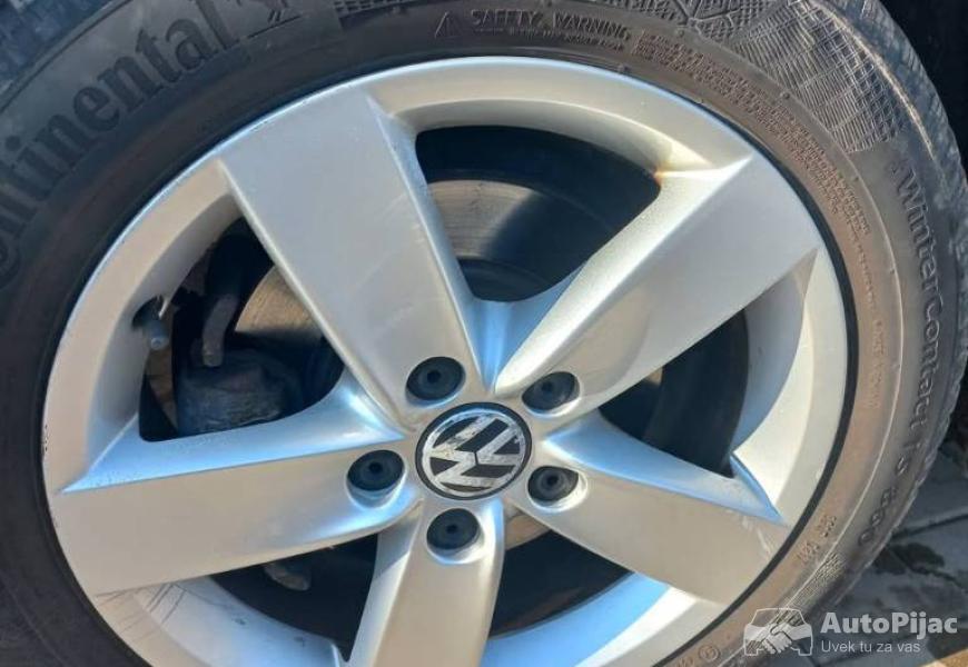 na_prodaju_volkswagen_jetta_14_polovni_automobili_autopijac.rs