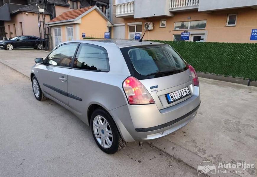 fiat_stilo_16_reg_cele_godine_6_polovni_automobili_autopijac.rs