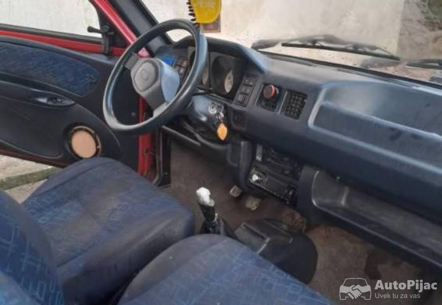 zastava_koral_in_5_polovni_automobili_autopijac.rs