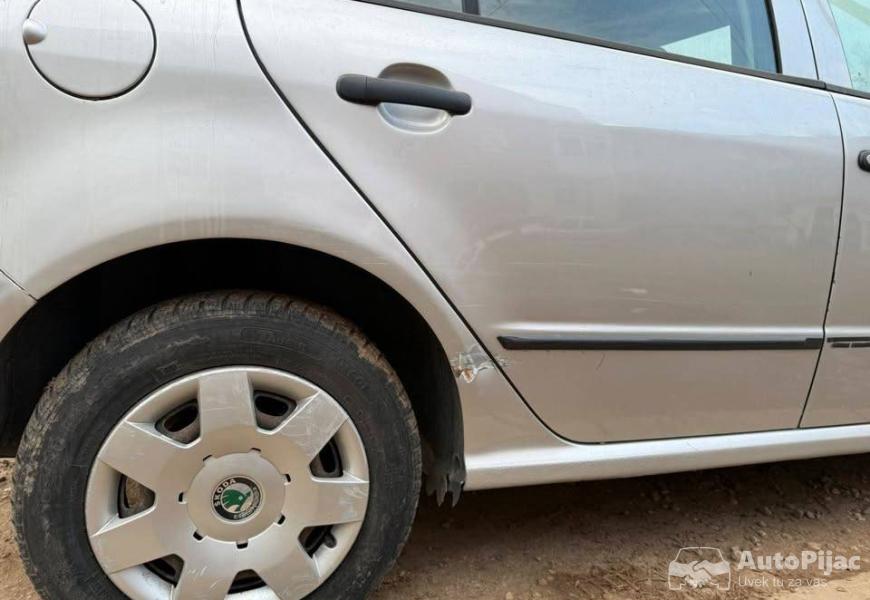 skoda_fabia_2006_godiste_19_12_polovni_automobili_autopijac.rs