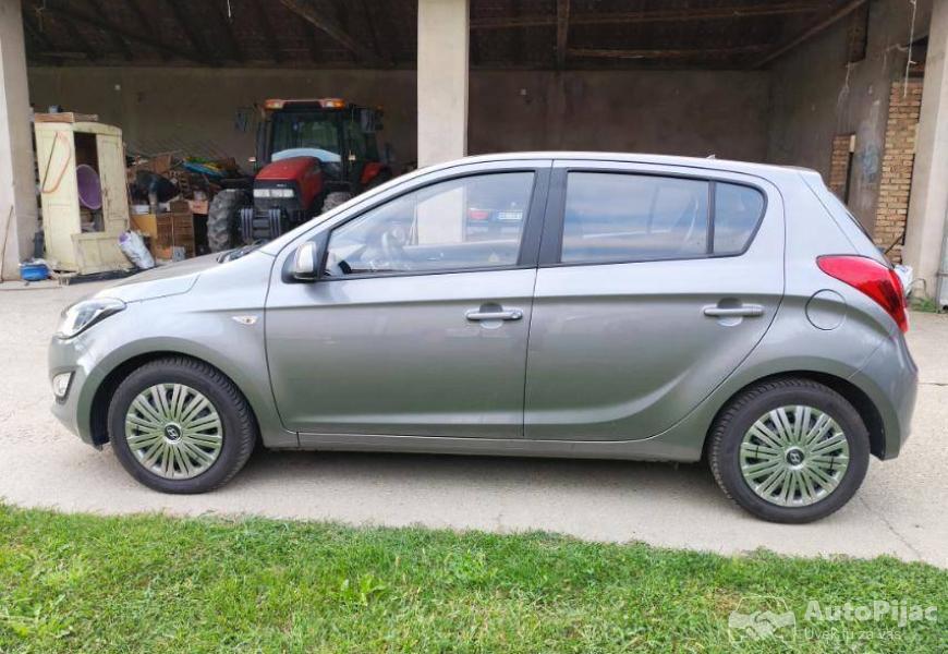 hyundai_i20_benz_42000km_4_polovni_automobili_autopijac.rs