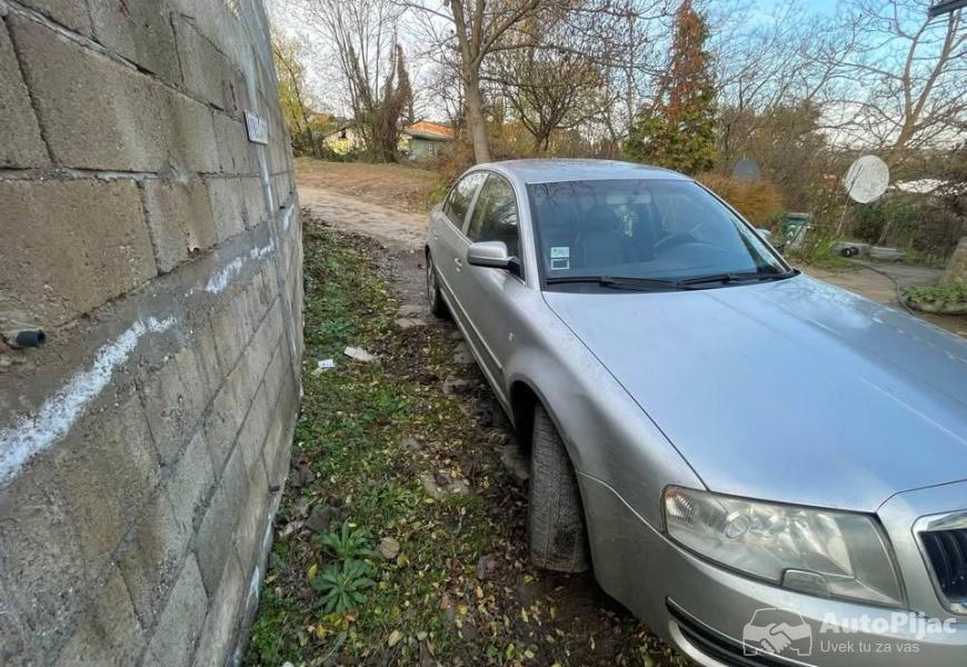 skoda_superb_25v6_6_polovni_automobili_autopijac.rs