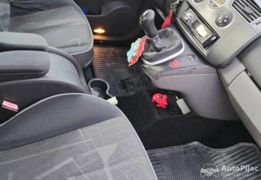 senik_16_benzin_5_polovni_automobili_autopijac.rs