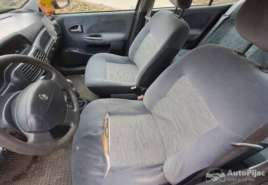 renault_megane_13_polovni_automobili_autopijac.rs