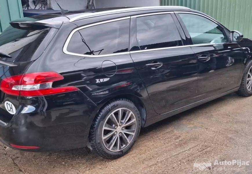 2014_peugeot_308_10_polovni_automobili_autopijac.rs