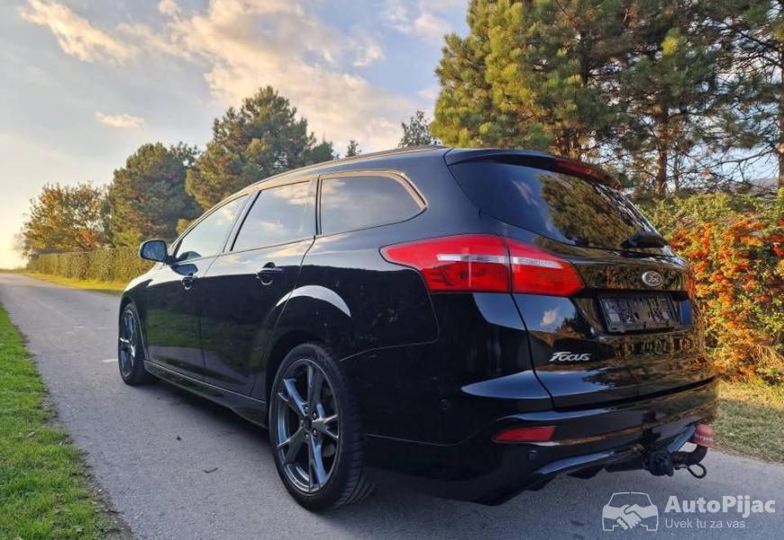 ford_focus_2016_st_line_oprema_13_polovni_automobili_autopijac.rs