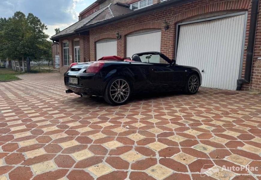 toyota_mr2_spyder_2_polovni_automobili_autopijac.rs