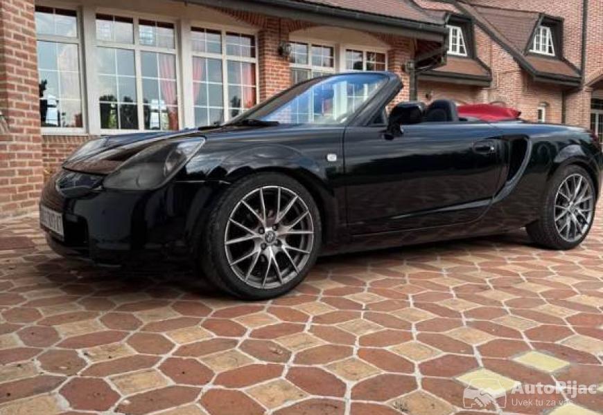 toyota_mr2_spyder_3_polovni_automobili_autopijac.rs