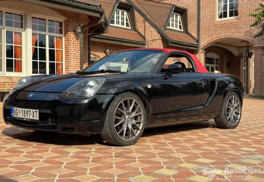 toyota_mr2_spyder_5_polovni_automobili_autopijac.rs